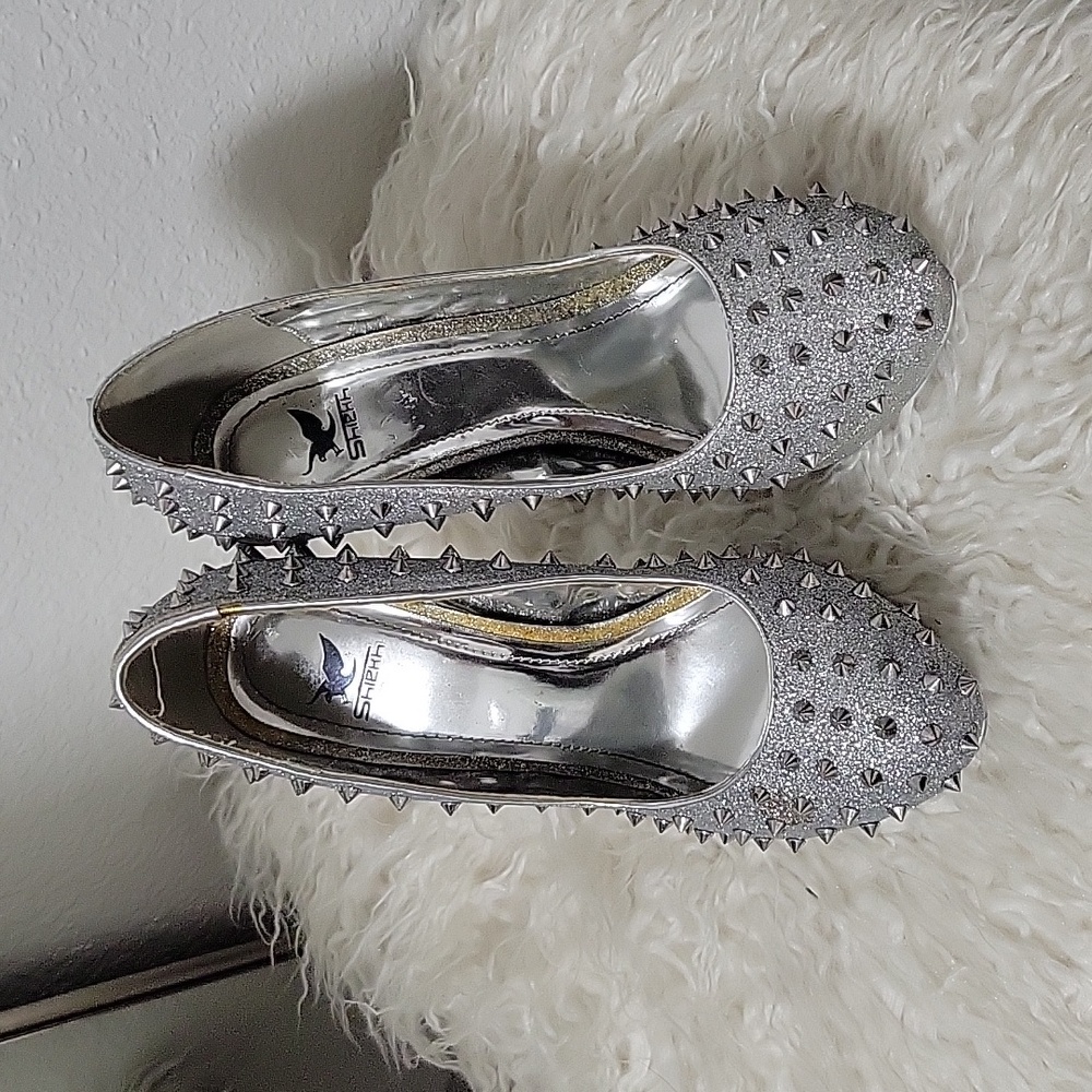 Silver shiekh stilettos